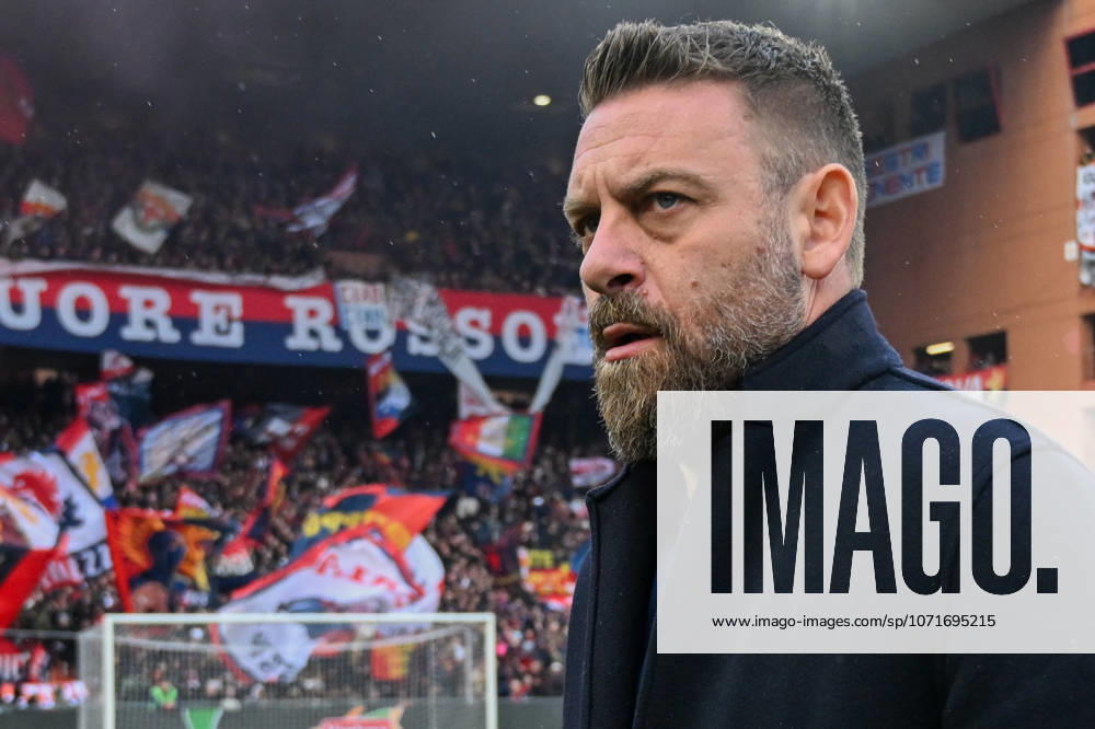 GenoaÕs head coach Daniele De Rossi during the Serie A soccer match between Genoa and Bologna at the Luigi Ferraris Stadium in Genoa, Italy - Sunday, January 25, 2026. - Soccer .