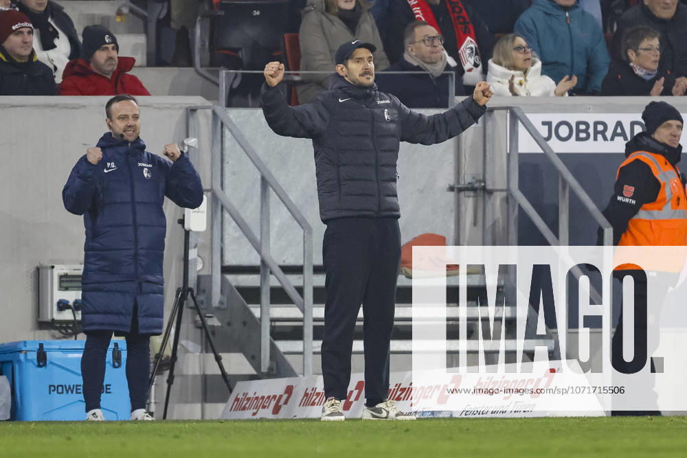 Julian Schuster (SC Freiburg, Trainer) nach dem Spiel , Deutschland, Fussball, 1. Bundesliga, 19.Spieltag, 2025 2026, SC Freiburg vs. 1.FC Köln, 25.01.2026, Freiburg im Breisgau Europa-Park Stadion Deutschland