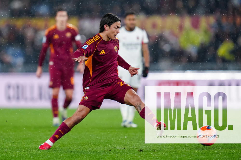 Paulo Dybala of AS Roma in action during the Serie A match between AS Roma and AC Milan at Stadio Olimpico Rome Italy on 25 January 2026. Rome Stadio Olimpico Rome Italy