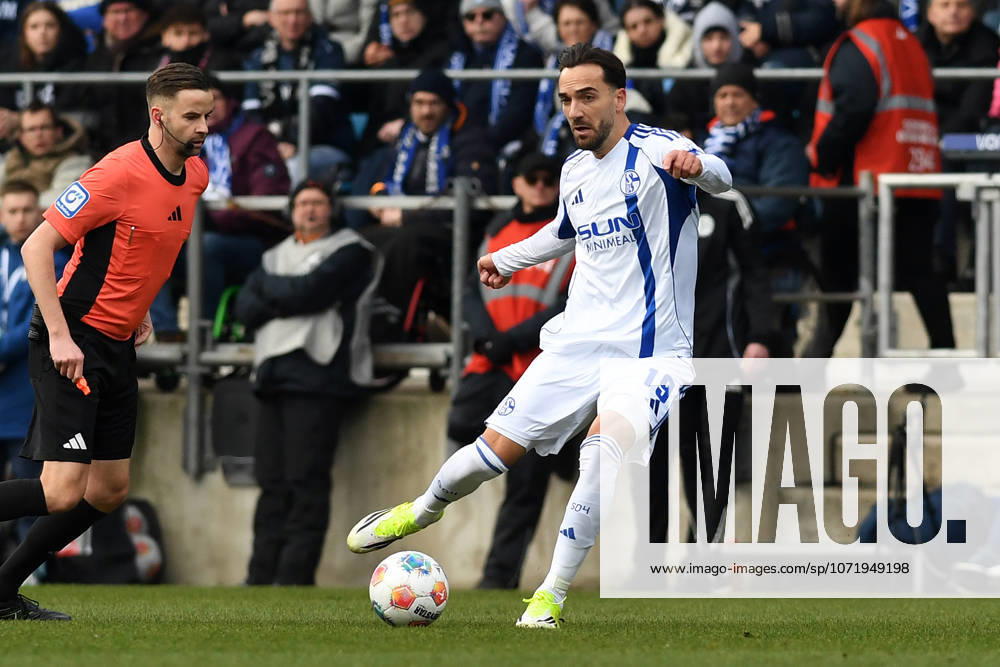 Kenan Karaman (FC Schalke 04) in Aktion, am Ball, Einzelaktion waehrend des Spiels der 2. Bundesliga zwischen VfL Bochum und FC Schalke 04, Vonovia Ruhrstadion am 31. January 2026 in Bochum, Deutschland. (Foto von Ralf Treese DeFodi Images) +++ Kenan Karaman (FC Schalke 04) controls the ball during the 2. Bundesliga match between VfL Bochum and FC Schalke 04 at Vonovia Ruhrstadion on January 31, 2026 in Bochum, Germany. (Photo by Ralf Treese DeFodi Images) (Photo by Ralf Treese DeFodi Images) -
