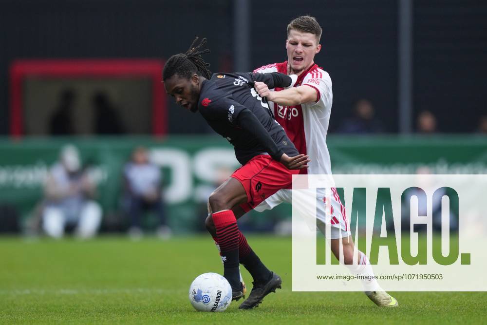 , Stadium Woudestein , season 2025 2026 , Dutch Eredivisie football , match between Excelsior Rotterdam and Ajax , picture shows Excelsior Rotterdam player Arthur Zagre, Ajax player Anton Gaaei Excelsior - Ajax x201236913x