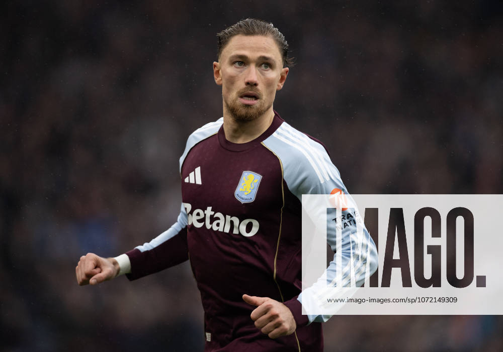 Aston Villa v Brentford - Premier League BIRMINGHAM, ENGLAND - FEBRUARY 1: Matty Cash of Aston Villa during the Premier League match between Aston Villa and Brentford at Villa Park on February 1, 2026 in Birmingham, United Kingdom. Birmingham Villa Park England United Kingdom