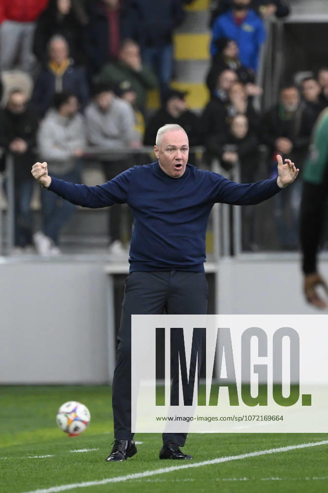 Frosinone s head coach Massimiliano Alvini during the Serie BKT soccer match between Frosinone and Venezia at the Frosinones Benito Stirpe stadium, Italy - Saturday, February 7, 2026 - Soccer ( Photo by Fabrizio Corradetti LaPresse )