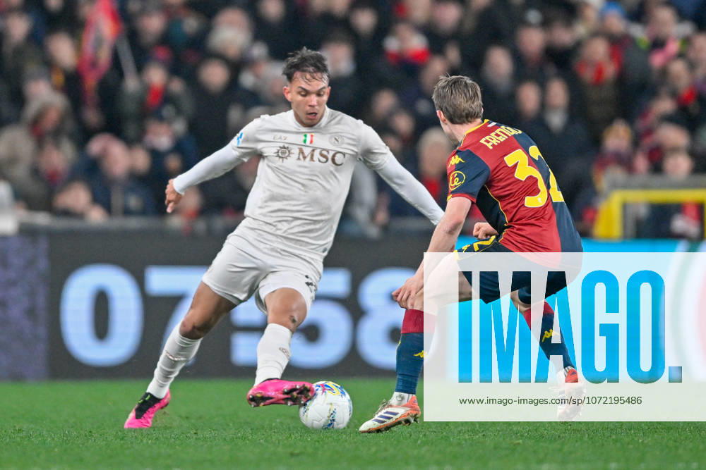 Genoas Morten Frendrup fights for the ball during the Serie A soccer match between Genoa and Napoli at the Luigi Ferraris Stadium in Genoa, Italy - Saturday, February 07, 2026. - Soccer .