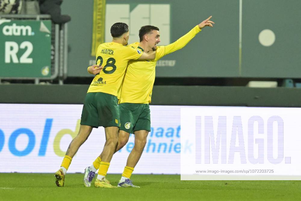 , Fortuna Sittard Stadium , season 2025 2026 , Dutch Eredivisie football , match between Fortuna Sittard and Sparta , picture shows , Fortuna Sittard player Lance Duijvenstijn celebrates after scoring the goal 1-0 Fortuna Sittard - Sparta x201377850x