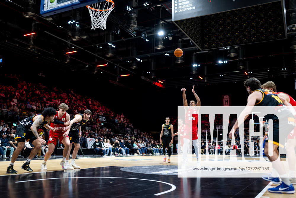 Basketball - Saison 2025 2026 - 2. Bundesliga Pro-A - 22. Spieltag: Nürnberg Falcons Basketball Club NBC - Bozic Estriche Knights Kirchheim - ThHa - - Evan Taylor (10, Nürnberg Falcons BC NBC ) Freiwurf