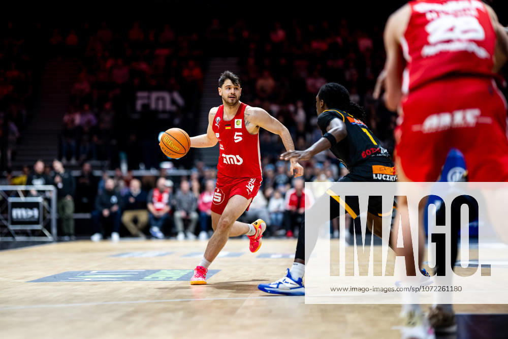 Basketball - Saison 2025 2026 - 2. Bundesliga Pro-A - 22. Spieltag: Nürnberg Falcons Basketball Club NBC - Bozic Estriche Knights Kirchheim - ThHa - - Tim Köpple Koepple (5, Nürnberg Falcons BC NBC ) Tyrel Morgan (11, Kirchheim Knights )