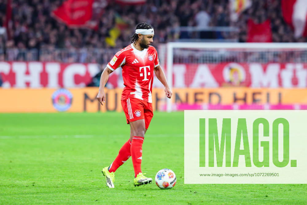 Serge Gnabry (7, FC Bayern München) beim Spiel zwischen FC Bayern München v TSG 1899 Hoffenheim, Fussball, Herren, Bundesliga, 2025 2026, 21.Spieltag am 08.02.2026 in München, Allianz Arena. DFL and DFB regulations prohibit any use of photographs as image sequences and or quasi-video. Bayern Deutschland