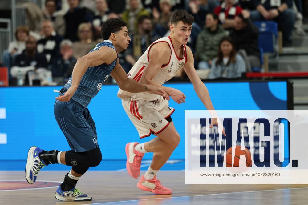 V.li.Kevin McClain (MLP Academics Heidelberg, 03), Xavier Rathan-Mayes, 00) GER, BBL, MLP Academics Heidelberg vs. FC Bayern Muenchen, easycredit Basketball Bundesliga, 19.Spieltag, Saison, 2025 2026, 08.02.2026 GER, MLP Academics Heidelberg vs. FC Bayern Muenchen, Basketball, easycredit Basketball Bundesliga, 19.Spieltag, Saison, 2025 2026, 08.02.2026 Heidelberg