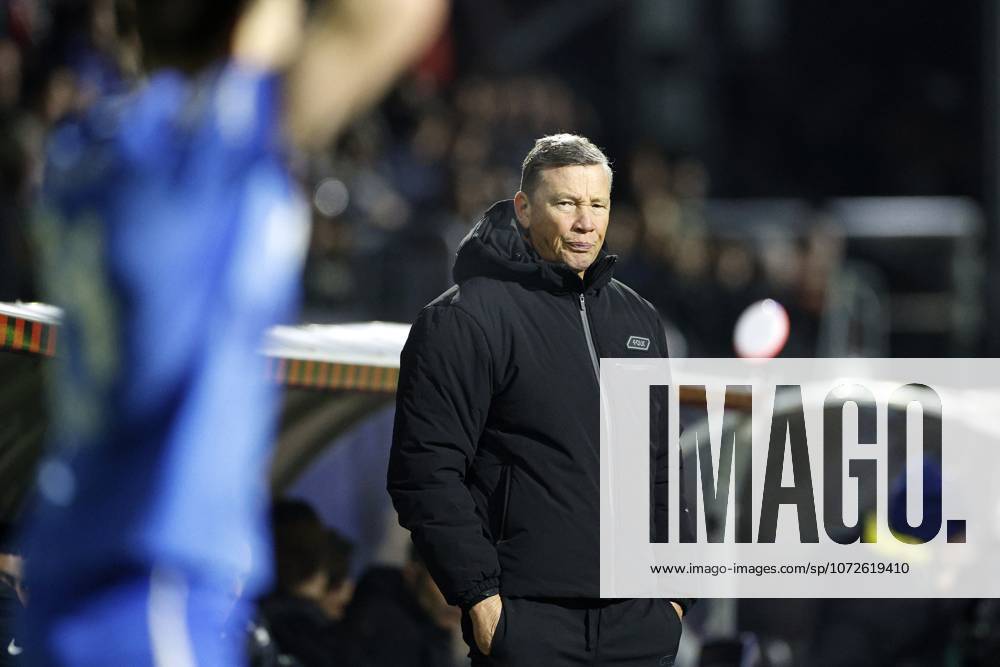 ROTTERDAM - AZ Alkmaar coach Leeroy Echteld during the Dutch Eredivisie match between sbv Excelsior and AZ at the Woudestein Stadium on February 14, 2026, in Rotterdam, Netherlands. BART STOUTJESDIJK ANP Eredivisie 2025-2026 ANPxSportx IVx 550700057 originalFilename: 550700057