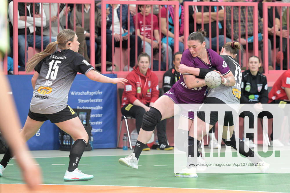 Gabriela Clausson Bitolo (TusSies Metzingen, 22) gegen Lucy Strauchmann (SV Union Halle-Neustadt, 78) und Fabienne Buech (SV Union Halle-Neustadt, 15) TusSies Metzingen vs. SV Union Halle-Neustadt, Handball, Alsco HBF, 17.Ligaspieltag, Saison 2025 2026, 15.02.2026 TusSies Metzingen vs. SV Union Halle-Neustadt, Handball, Alsco HBF, 17.Ligaspieltag, Saison 2025 2026, 15.02.2026 Tuebingen