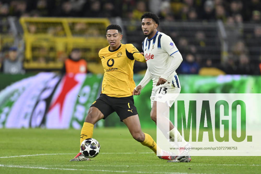 V. li. im Zweikampf Jobe Bellingham (Dortmund 7) Ederson (Atalanta 13) 17.02.2026 Fussball, Champions League, Borussia Dortmund vs Atalanta Bergamo , Signal Iduna Park, Dortmund,