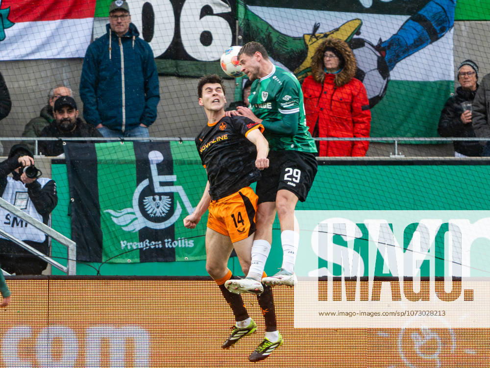 Jacob Rasmussen (1. FC Kaiserslautern, 14) im Kopfballduell gegen Imad Rondic (SC Preussen Muenster, 29) Preussen Muenster vs. 1. FC Kaiserslautern, Fussball, 2. Bundesliga, 23. Spieltag, Saison 2025 2026, 22.02.2026 DFL REGULATIONS PROHIBIT ANY USE OF PHOTOGRAPHS AS IMAGE SEQUENCES AND OR QUASI-VIDEO, Preussen Muenster vs. 1. FC Kaiserslautern, Fussball, 2. Bundesliga, 23. Spieltag, Saison 2025 2026, 22.02.2026 Muenster