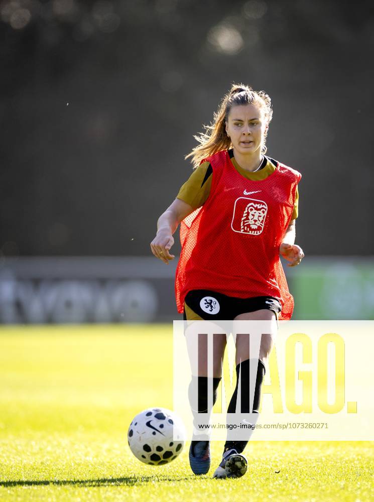 ZEIST - Victoria Pelova during a training session prior to the Dutch women s World Cup qualifier against Poland. KOEN VAN WEEL ANP ANPxSportx IVx 551726133 originalFilename: 551726133