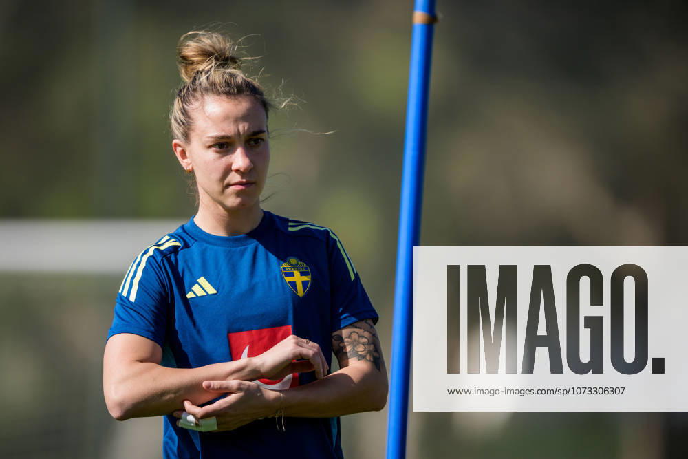 Julia Zigiotti Olme of the Swedish women s national football team at a training session on February 26, 2026 in Albuferia. Photo: Ludvig Thunman BILDBYRAN kod LT LT0774 fotboll football soccer fotball träning practice training sverige sweden dam bbeng