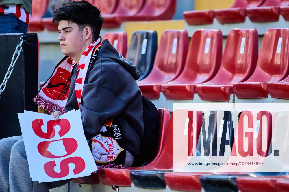 Rayo Vallecano vs Athletic Club de Bilbao - LaLiga EA Sports - 28 02 2026 Fans protest against Raul Martin Presa, president of Rayo Vallecano during the LaLiga EA Sports match between Rayo Vallecano and Athletic Club de Bilbao at Nuevo Vallecas Stadium on February 28, 2026 in Madrid, Spain. Madrid Spain