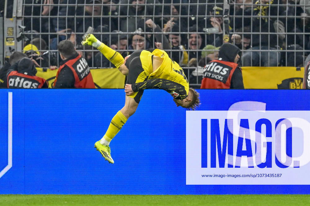 Daniel Svensson (Dortmund 24) jubelt nach dem Tor zum 2:2 28.02.2026 ¢ Fussball ¢ Borussia Dortmund vs FC Bayern Muenchen , Signal Iduna Park, Dortmund, DFB DFL REGULATIONS PROHIBIT ANY USE OF PHOTOGRAPHS AS IMAGE SEQUENCES AND OR QUASI-VIDEO