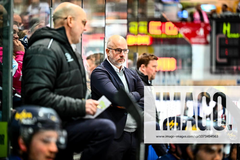Stefan Nyman (Cheftrainer, Headcoach, Iserlohn Roosters), GER, Iserlohn Roosters vs. Augsburger Panther, Eishockey, Penny-DEL, 47. Spieltag, Spielzeit 2025 2026, 01.03.2026, GER, Iserlohn Roosters vs. Augsburger Panther, Eishockey, Penny-DEL, 47. Spieltag, Spielzeit 2025 2026, 01.03.2026 Iserlohn