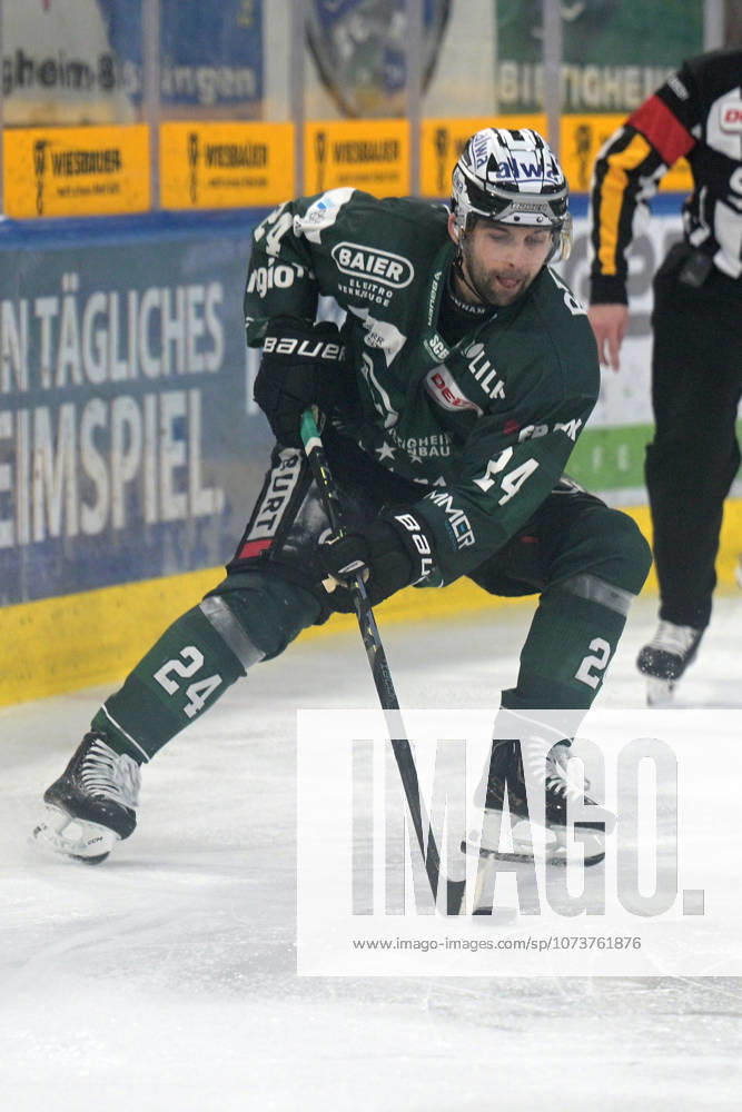 Cole Fonstad (Bietigheim Steelers, 24) am Puck Bietigheim Steelers vs. Lausitzer Fuechse, Eishockey, DEL 2, 51.Spieltag, Saison 2025 2026, 06.03.2026 Bietigheim Steelers vs. Lausitzer Fuechse, Eishockey, DEL 2, 51.Spieltag, Saison 2025 2026, 06.03.2026 Bietigheim