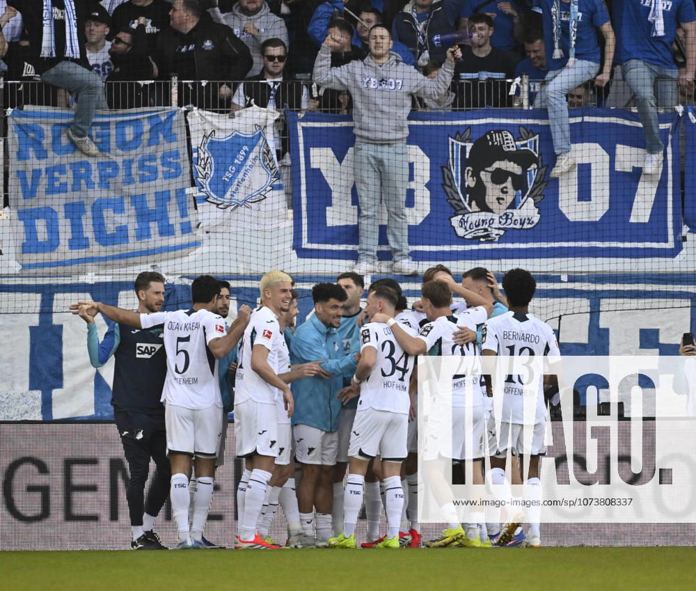 TOR zum 0:3 Fisnik Asllani TSG 1899 Hoffenheim (11) Torjubel Transparent, Protest, Protestplakat, Fanplakat, Banner, Plakat, Spruchband Spielerberater ROGON VERPISS DICH 1. FC Heidenheim 1846 FCH vs TSG 1899 Hoffenheim 07.03.2026 DFL REGULATIONS PROHIBIT ANY USE OF PHOTOGRAPHS AS IMAGE SEQUENCES AND OR QUASI-VIDEO 1. FC Heidenheim 1846 FCH vs TSG 1899 Hoffenheim