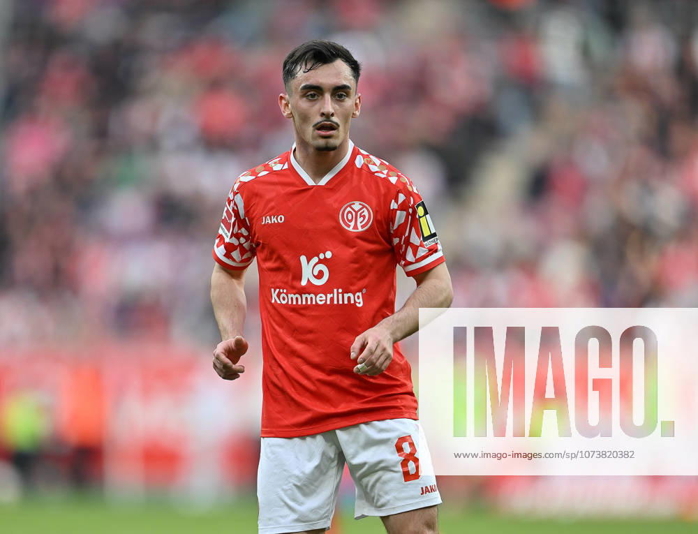 Fussball I Herren I Saison 2025-2026 I Bundesliga I 25. Spieltag I 1. FSV Mainz 05 - VFB Stuttgart I 07.03.2026 Paul Nebel (8, 1. FSV Mainz 05) Freisteller Mainz MEWA Arena Rheinland-Pfalz Deutschland