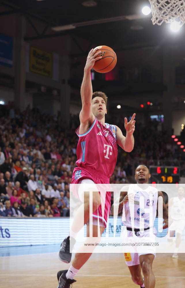Grayson Murphy Telekom Baskets Bonn vs. SYNTAINICS MBC 23. Speiltag - Saison 2025 26