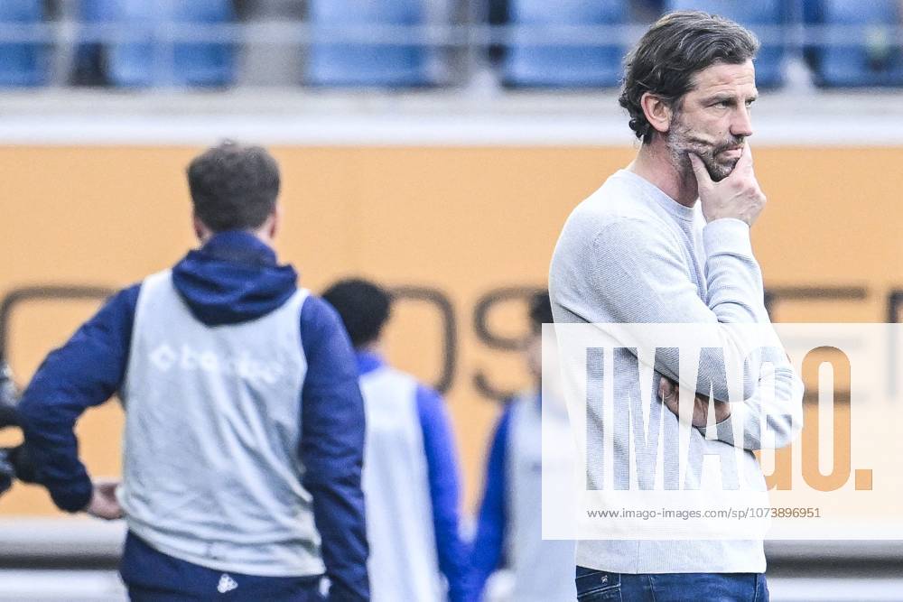 Gent s head coach Rik De Mil pictured during a soccer match between KAA Gent and KV Mechelen, Sunday 08 March 2026 in Gent, on day 26 of the 2025-2026 Jupiler Pro League first division of the Belgian championship. TOM GOYVAERTS TomxGoyvaerts x166866489x