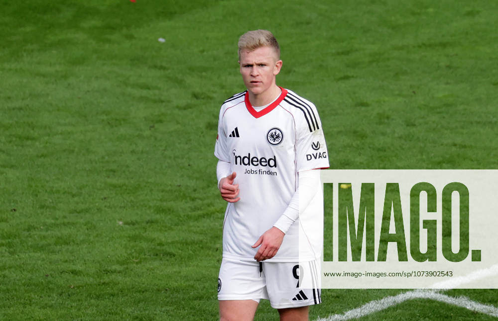 Jonathan Burkhardt (Eintracht Frankfurt) Fussball, 1.BL, Saison 2025 2026, Herren, FC St.Pauli gegen Eintracht Frankfurt, 0-0 DFL REGULATIONS PROHIBIT ANY USE OF PHOTOGRAPHS AS IMAGE SEQUENCES AND OR QUASI-VIDEO.