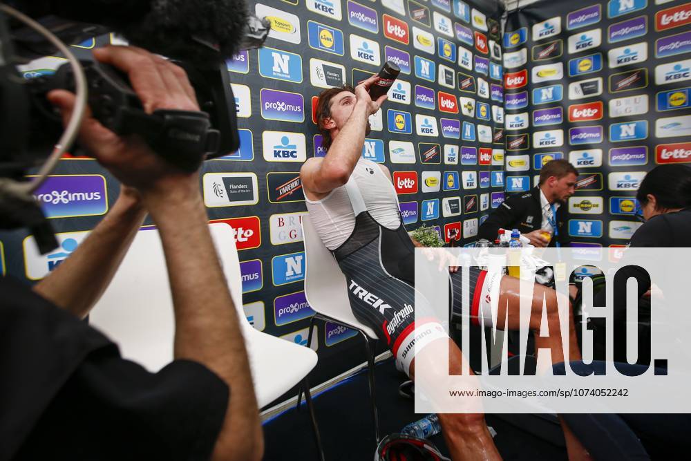 Road cycling, Rad, Radsport, Strasse illustration pictures Road cycling: illustration pictures Fabian Cancellara looks dejected after his second place during the Flanders Classics UCI WorldTour 100th Ronde van Vlaanderen cycling race with start in Brugge and finish in Oudenaarde