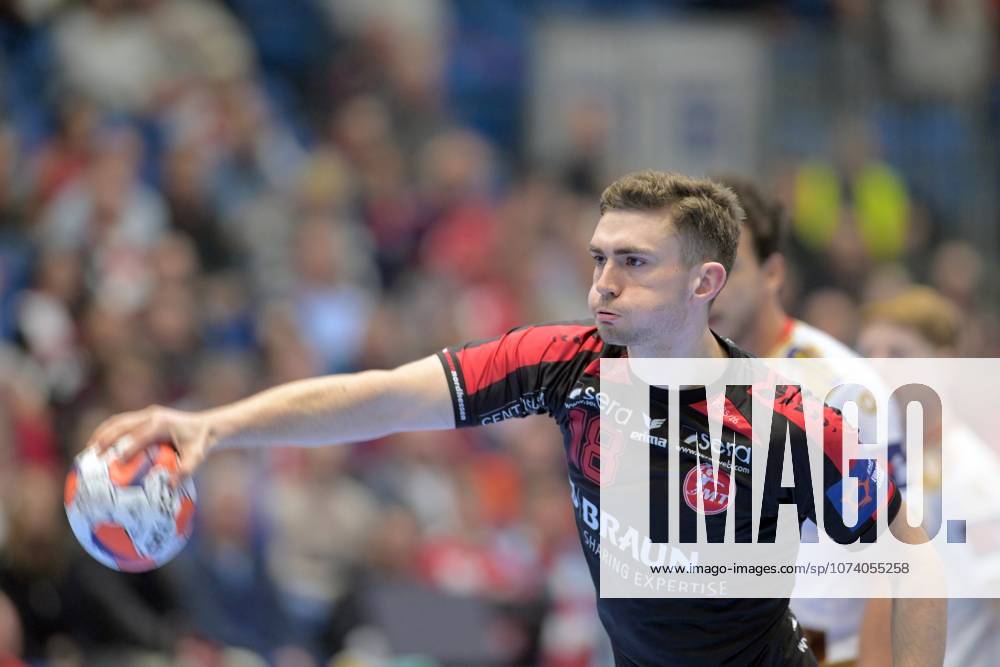 Florian Drosten (MT Melsungen 18) beim Wurf; , GER, MT Melsungen - HC Vardar 1961 PRO Skopje (MKD), Handball, EHF European League Maenner, Main Round, Saison 2025 2026, 10.03.2026, GER, MT Melsungen - HC Vardar Skopje, Handball, EHF Maenner, Main Round, Saison 2025 2026, 10.03.2026 Kassel