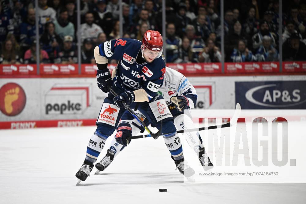 Alexander Karachun (Schwenninger Wild Wings) Schwenninger Wild Wings gegen Iserlohn Roosters, DEL, Hauptrunde, Spieltag 51, Saison 2025 2026, 20260313 Schwenninger Wild Wings gegen Iserlohn Roosters, DEL, Hauptrunde, Spieltag 51, Saison 2025 2026, 20260313 Schwenningen