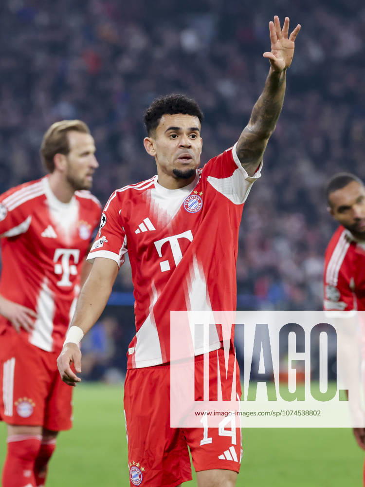 Luis Diaz (FC Bayern Muenchen) gestikuliert, UEFA Champions League 2025 26 Round of 16 Second Leg, FC Bayern München v Atalanta BC, Football Arena Munich am 18. March 2026 in München, Deutschland. (Foto von Marco Steinbrenner DeFodi Images) Luis Diaz (FC Bayern Muenchen) gestures, UEFA Champions League 2025 26 Round of 16 Second Leg, FC Bayern München v Atalanta BC, Football Arena Munich, March 18, 2026 in Munich, Germany. (Photo by Marco Steinbrenner DeFodi Images) -