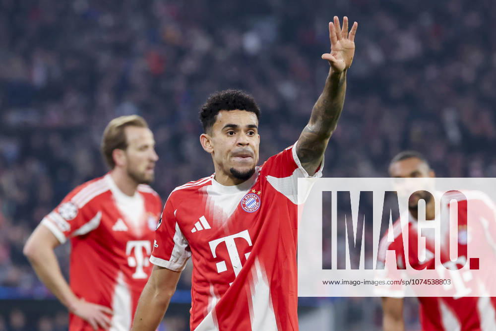 Luis Diaz (FC Bayern Muenchen) gestikuliert, UEFA Champions League 2025 26 Round of 16 Second Leg, FC Bayern München v Atalanta BC, Football Arena Munich am 18. March 2026 in München, Deutschland. (Foto von Marco Steinbrenner DeFodi Images) Luis Diaz (FC Bayern Muenchen) gestures, UEFA Champions League 2025 26 Round of 16 Second Leg, FC Bayern München v Atalanta BC, Football Arena Munich, March 18, 2026 in Munich, Germany. (Photo by Marco Steinbrenner DeFodi Images) -