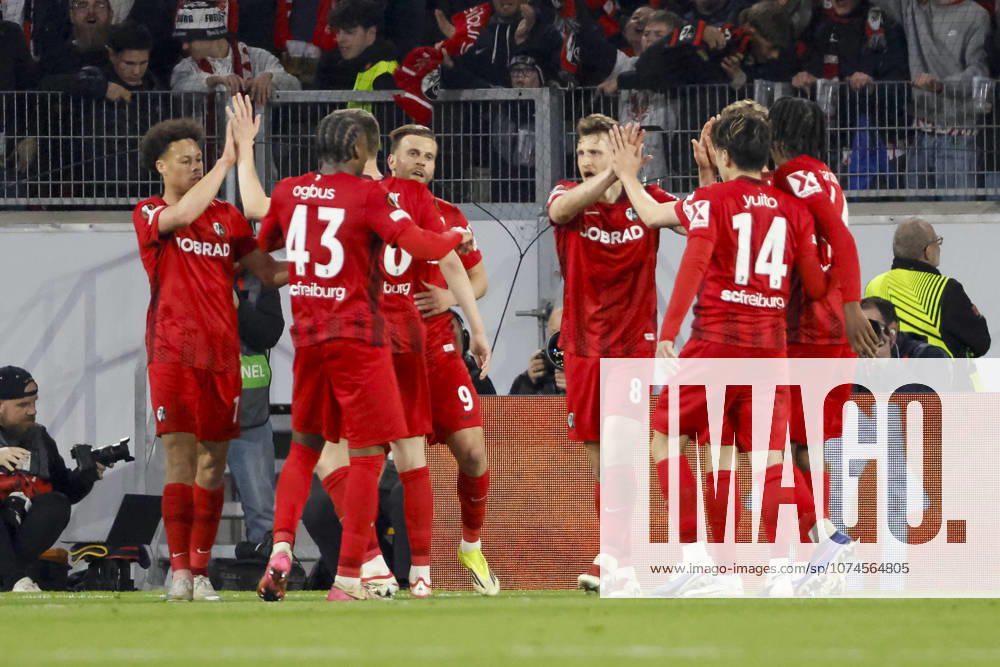 Torjubel SC Freiburg beim 5:1 durch Maximilian Eggestein (SC Freiburg, 08) , Deutschland, Fussball, UEFA Europa League, Achtelfinale, 2025 2026, SC Freiburg vs. KRC Genk, 19.03.2026, Freiburg im Breisgau Europa-Park Stadion Deutschland