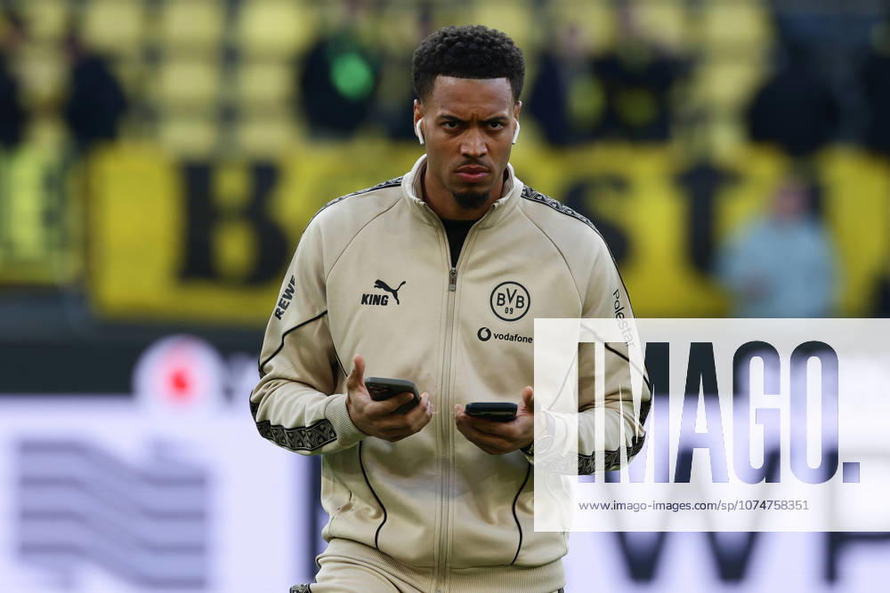 Dortmund, Germany, 21.03.26, Felix Nmecha (Borussia Dortmund) während des Spiels der 1. Bundesliga zwischen Borussia Dortmund - Hamburger SV im Signal Iduna Park in Dortmund. (Photo by Joachim Bywaletz) DFB DFL REGULATIONS PROHIBIT ANY USE OF PHOTOGRAPHS AS IMAGE SEQUENCES AND OR QUASI-VIDEO.