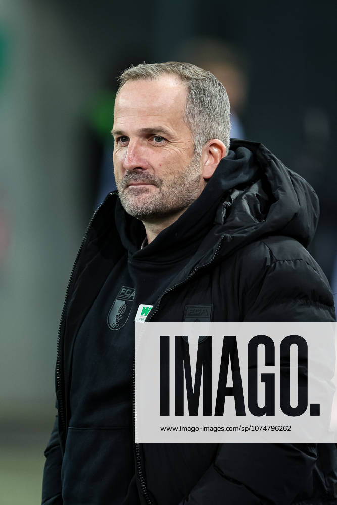 Manuel Baum (FC Augsburg, Cheftrainer) GER, FC Augsburg vs VfB Stuttgart, 1.Bundesliga Fussball, 27. Spieltag, Saison 2025 2026, 22.03.2026 DFB DFL REGULATIONS PROHIBIT ANY USE OF PHOTOGRAPHS AS IMAGE SEQUENCES AND OR QUASI-VIDEO GER, FC Augsburg vs VfB Stuttgart, 1.Bundesliga Fussball, 27. Spieltag, Saison 2025 2026, 22.03.2026 Augsburg