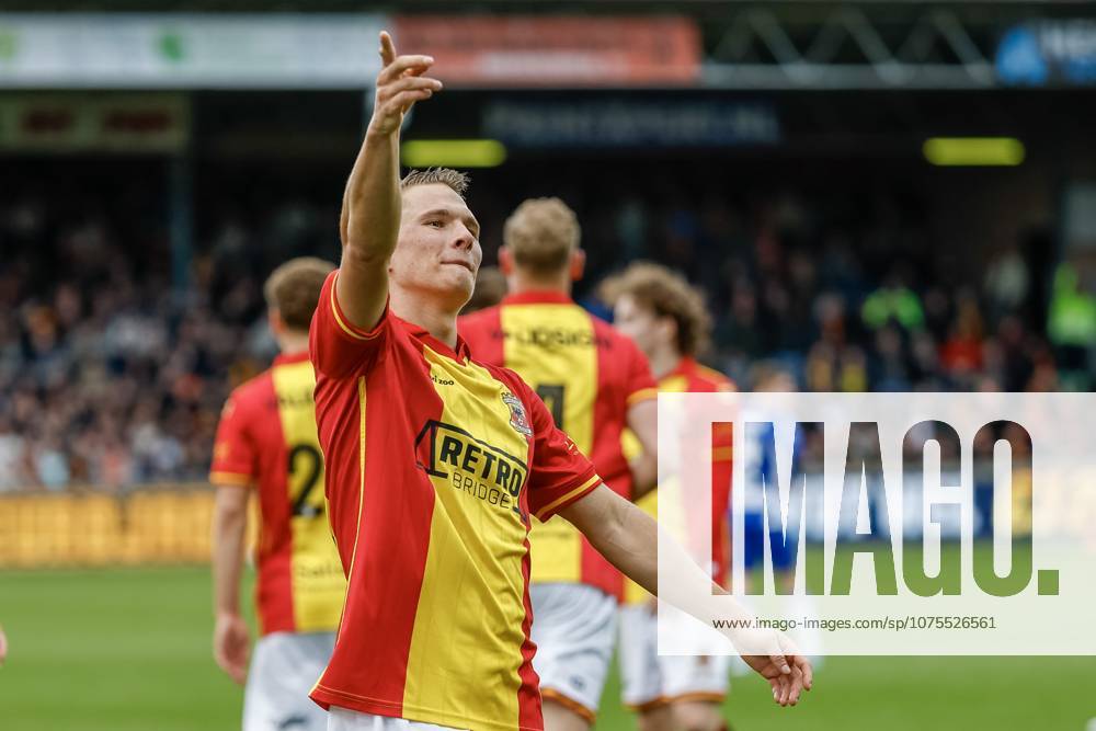 DEVENTER - Mathis Suray of Go Ahead Eagles celebrates after scoring the 5-0 goal during the Dutch Eredivisie match between Go Ahead Eagles and PEC Zwolle at De Adelaarshorst on April 5, 2026, in Deventer, the Netherlands. VINCENT JANNINK ANP Eredivisie 2025-2026 ANPxSportx IVx 555087845 originalFilename: 555087845