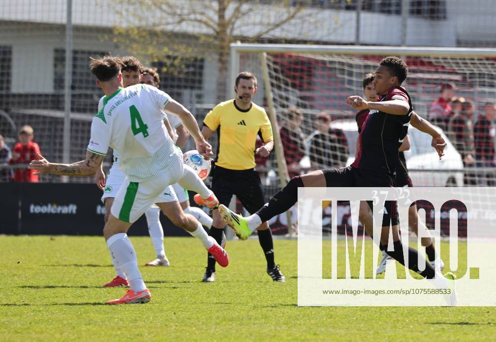 Fussball - Saison 2025 2026 - Regionalliga Bayern - 27. Spieltag: 1. FC Nürnberg FCN II ( Club ) - SpVgg Greuther Fürth II (Kleeblatt U23 ) - DaMa - - Noah König Koenig (4, SpVgg Greuther Fürth II ) Noah Maboulou (37, 1. FC Nürnberg FCN II )