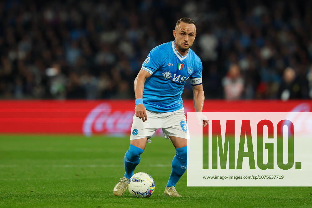 Napolis Stanislav Lobotka during the Serie A soccer match between Napoli and Milan at the Diego Armando Maradona Stadium in Naples, southern italy - Monday , April 06 , 2026. - Soccer .