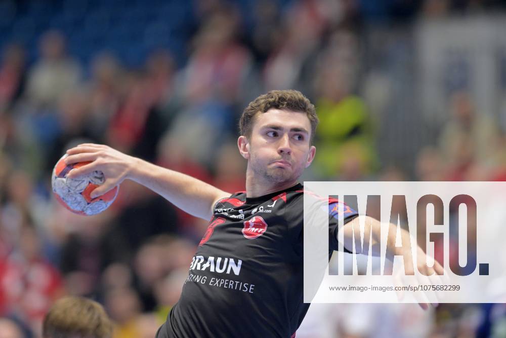 Florian Drosten (MT Melsungen 18) beim Wurf , GER, MT Melsungen - Fredericia HK (DEN), Handball, EHF European League Maenner, Play-Offs, Saison 2025 2026, 07.04.2026, GER, MT Melsungen - Fredericia HK, Handball, EHF Maenner, Play-Off, Saison 2025 2026, 07.04.2026 Kassel