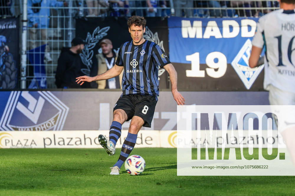 Maximilian Thalhammer (SV Waldhof Mannheim, 8) Fussball: 3. Liga, 32. Spieltag, SV Waldhof Mannheim vs. TSG 1899 Hoffenheim II am 07.04.2026 in Mannheim (Carl-Benz-Stadion), Deutschland Mannheim Carl-Benz-Stadion Deutschland
