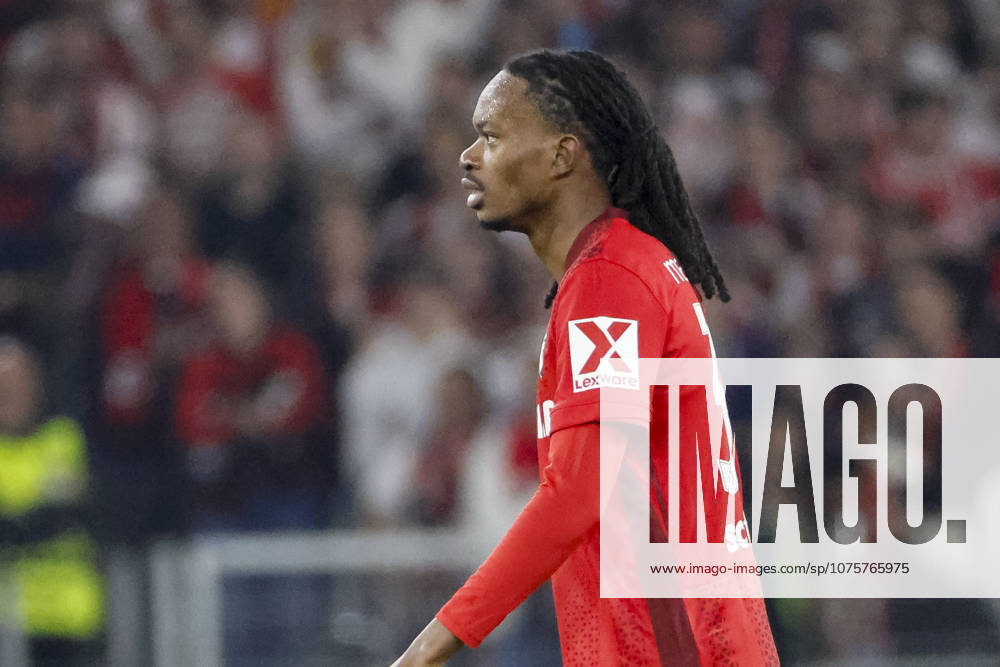 Jordy Makengo (SC Freiburg, 33) , Deutschland, Fussball, UEFA Europa League, Viertelfinale, 2025 2026, SC Freiburg vs. Celta Vigo, 09.04.2026, Freiburg im Breisgau Europa-Park Stadion (Stadion am Deutschland