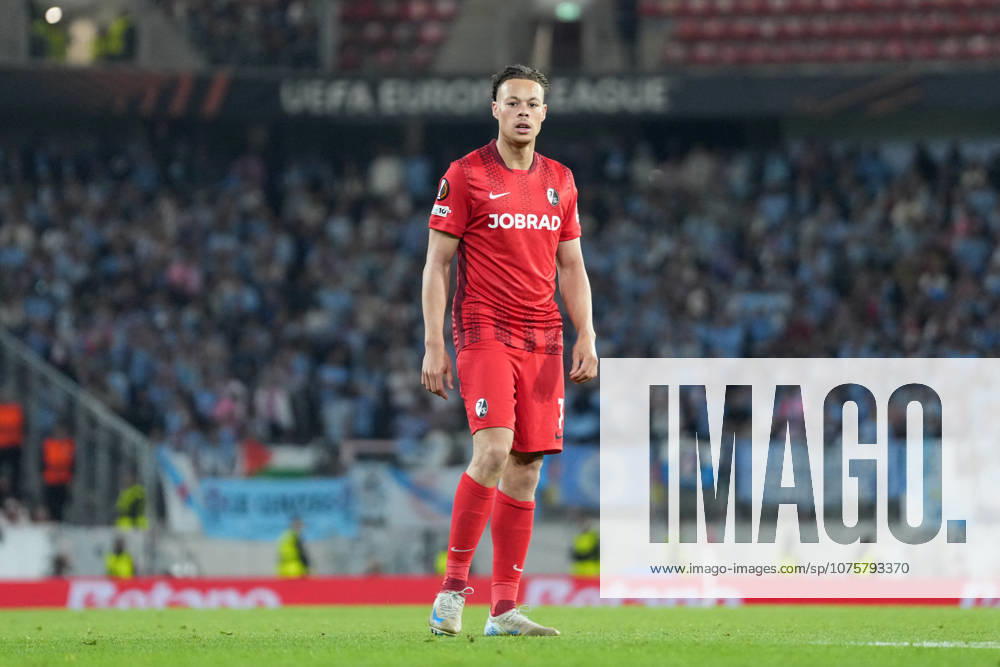 Derry Scherhant (SC Freiburg, 07) , Deutschland, Fussball, UEFA Europa League, Viertelfinale, Hinspiel, 2025 2026, SC Freiburg vs. RC Celta de Vigo, 09.04.2026, Europa-Park Stadion, Freiburg, Deutschland Freiburg Europa-Park Stadion Baden-Württemberg Deutschland