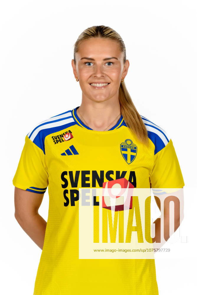 Amanda Nilden of the Swedish women s national football team poses for a portrait on April 9, 2026 in Gothenburg. Photo: Carl Sandin BILDBYRAN kod CS CS0925 fotboll football soccer fotball porträtt portraits sverige sweden dam bbeng