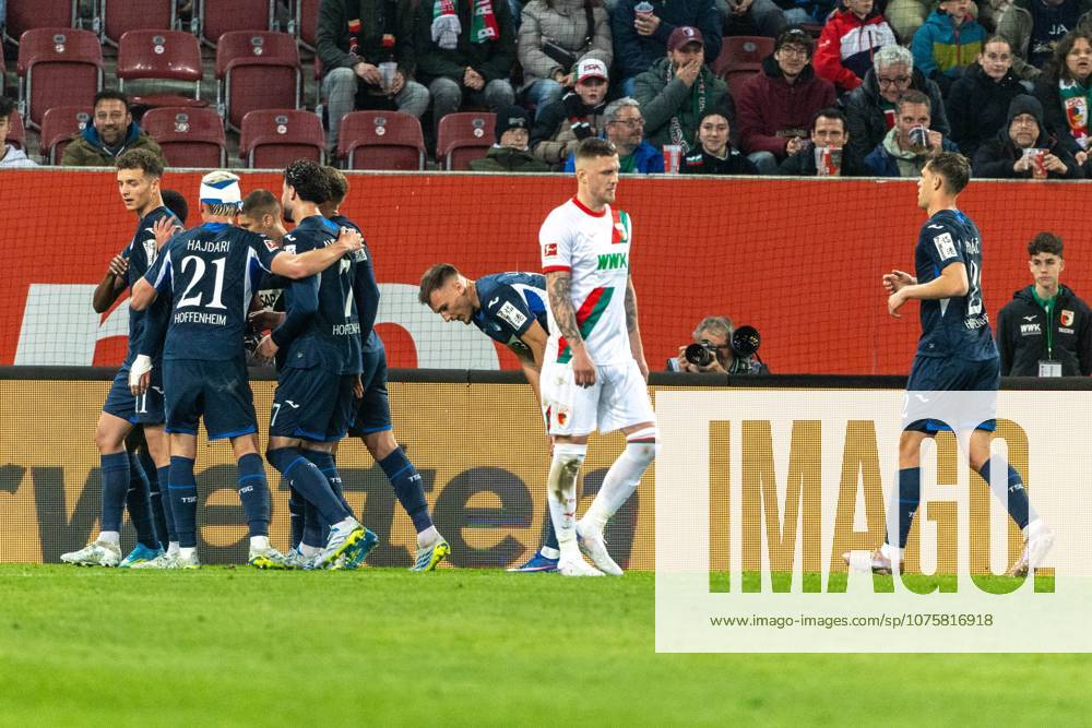 Torjubel, jubelt nach seinem Treffer zum dem Treffer zum 2:2 der Hoffenheimer Spieler Jeffrey Gouweleeuw (FC Augsburg) schaut enttaeuscht, FC Augsburg vs. VfB Stuttgart, Fussball, 1. Bundesliga, 27. Spieltag, 22.03.2026 DFB regulations prohibit any use of photographs as image sequences and or quasi-video