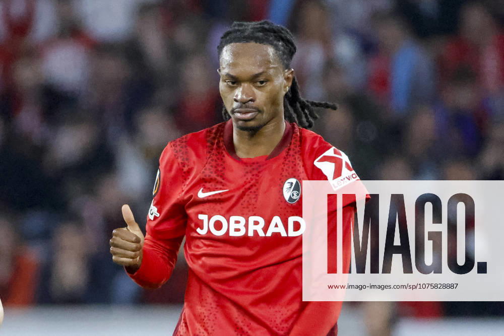 Jordy Makengo (SC Freiburg, 33) , Deutschland, Fussball, UEFA Europa League, Viertelfinale, 2025 2026, SC Freiburg vs. Celta Vigo, 09.04.2026, Freiburg im Breisgau Europa-Park Stadion (Stadion am Deutschland