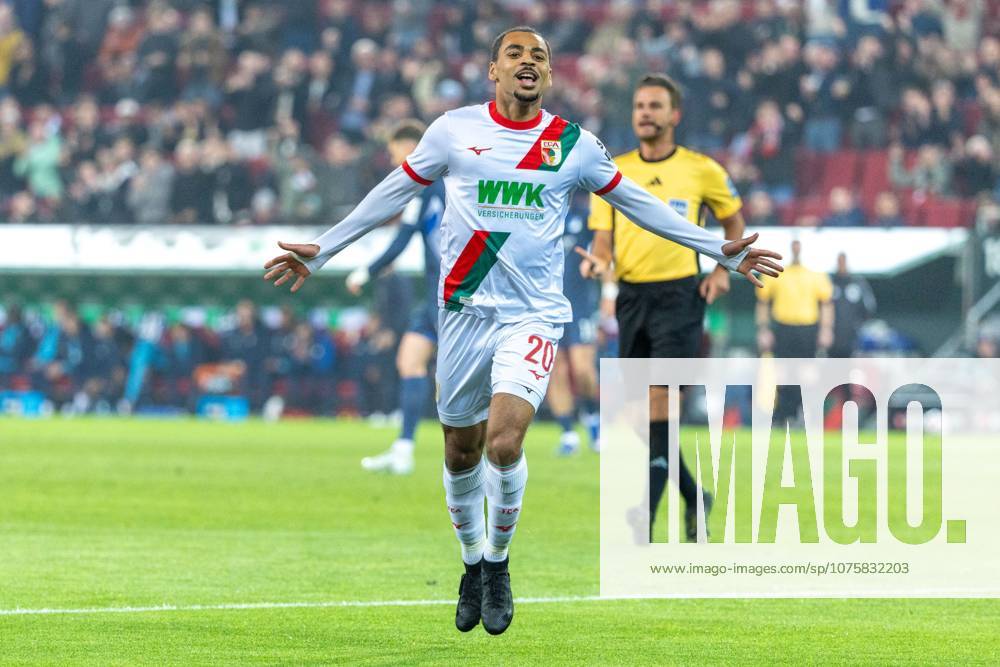 Torjubel, jubelt nach seinem Treffer zum 1:0 von Alexis Claude-Maurice (FC Augsburg), FC Augsburg vs. VfB Stuttgart, Fussball, 1. Bundesliga, 27. Spieltag, 22.03.2026 DFB regulations prohibit any use of photographs as image sequences and or quasi-video