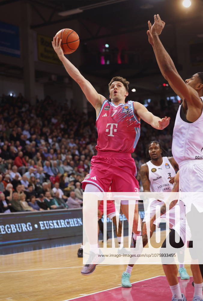 Grayson Murphy Telekom Baskets Bonn vs. Basketball Löwen (Loewen) Braunschweig 29. Speiltag - Saison 2025 26