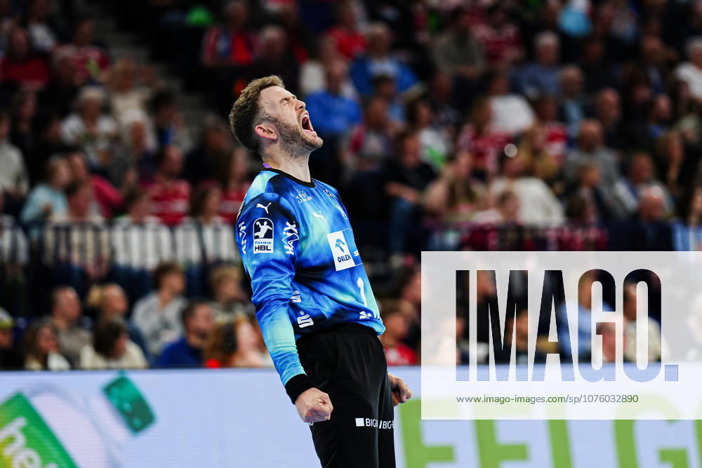 Jubel nach Parade Gonzalo Perez de Vargas (THW Kiel, 01) GER, Handball Verein Hamburg vs. THW Kiel, Handball, 1. Bundesliga, Spieltag 28, Saison 2025 2026, 12.04.2026 GER, Handball Sport Verein Hamburg vs. THW Kiel, Handball, 1. Bundesliga, Spieltag 28, Saison 2025 2026, 12.04.2026 Hamburg