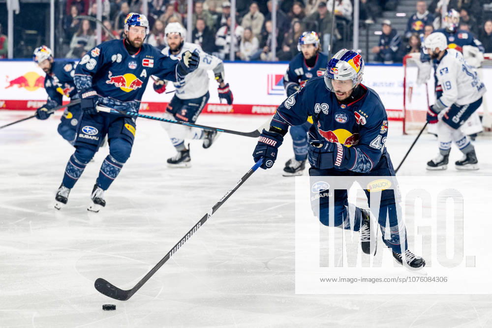 Yasin Ehliz (EHC Red Bull Muenchen, 42) GER, EHC Red Bull Muenchen vs. Adler Mannheim, Eishockey, DEL, Playoffs, Halbfinale Spiel 4, Saison 2025 2026, 14.04.2026. GER, EHC Red Bull Muenchen vs. Adler Mannheim, Eishockey, DEL, Playoffs, Halbfinale Spiel 4, Saison 2025 2026, 14.04.2026. Muenchen